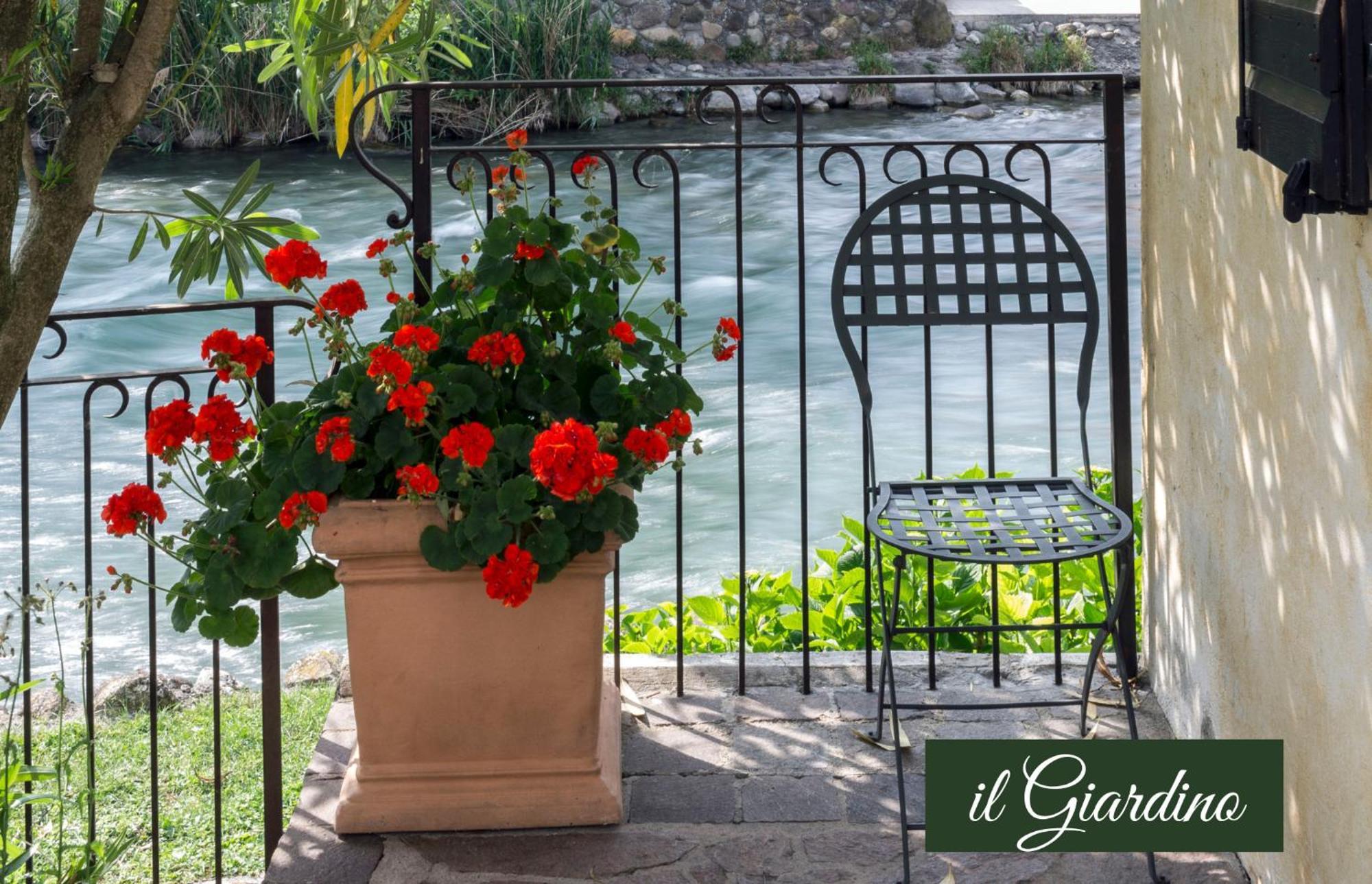 Il Borghetto Vacanze Nei Mulini Valeggio sul Mincio Eksteriør bilde